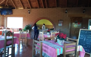 Comedor El Punto inside