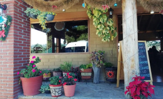 Comedor El Punto outside