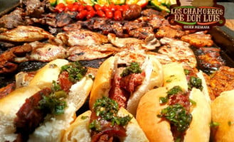 Los Chamorros De Don Luis food