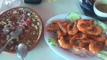 De Mariscos Cachetes food