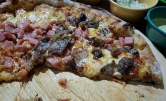 Los Tacos Y Pizzas De La Estancia food