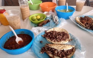 Taquería Fili food