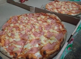 Pizzeria Di'carlo food