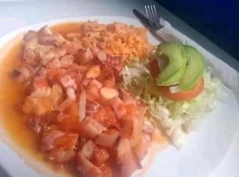 De Mariscos El Pescador food