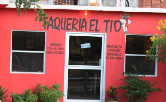 Taqueria El Tio outside