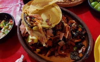 Taqueria El Puerto Mixe food