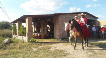 La Casa De Mamá outside