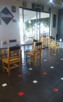 Diverso Snack Café inside