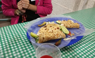 Taco`n Madres Del Cotorro food