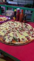 Pizza Traviata food