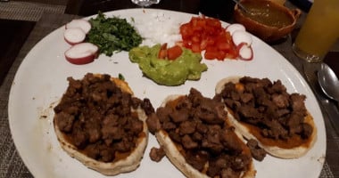 Taco Mexicano Olivos food