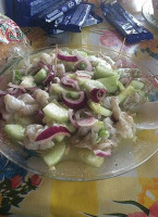 Mariscos La Yegua food