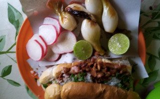 Tacos El Amigo food