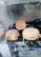 Divoburguer food