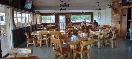 La Carreta inside