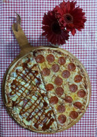 Luigi's Pizzas&pastas food