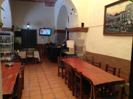 El Zaguan inside