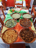 Comedor Familiar food