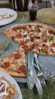 Pepegina's Pizza food