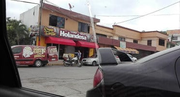 Holandesa outside