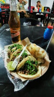 Taquería La Palapa food
