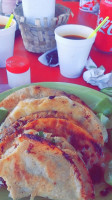 La Choza Del Taco food