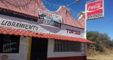 Tortas Gera outside