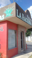 La Hacienda outside