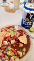 Mariscos Los Plebes food