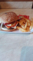 Leginn"s Burguer food