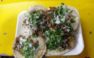 Licos Tacos food