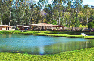 Luquin Granja Acuícola outside