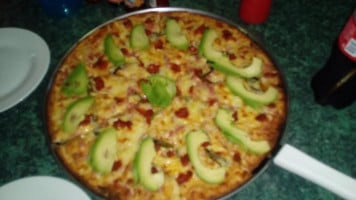 Giorgios Pizza food