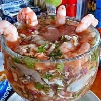 Mariscos El Chombi food