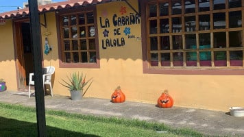 Tacos De Canasta outside