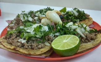 Taqueria La Morena food