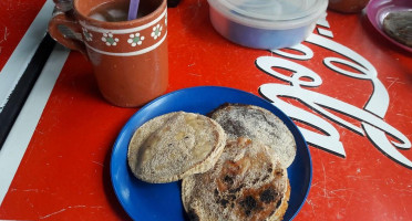 Gorditas El Tejaban food