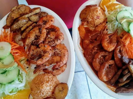 Jamaica Marisqueria Grill food