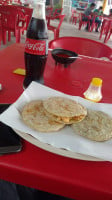 Gorditas Doña Tere food