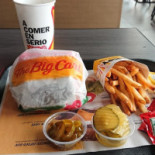 Carl's Jr. Cibeles. food