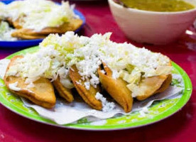 Huaraches Kary food