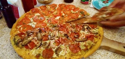 PIZZERIA ROCKYS food