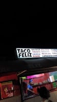 Taco Feliz outside