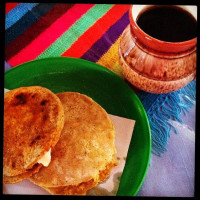 Gorditas La Frontera food