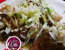 Antojitos Doña Vito food