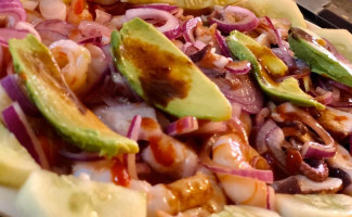 Mariscos Los Mochis food