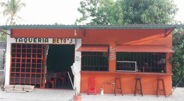 Taqueria Beto's outside