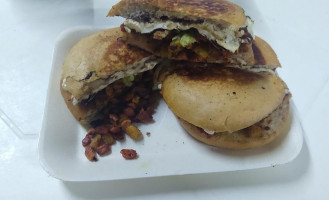 Tortas Y Gringas El GÜero food