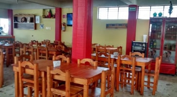 Pollos Del Valle inside