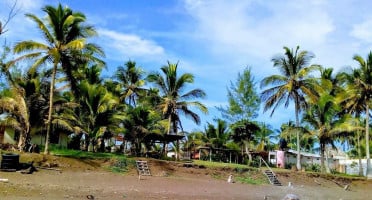 Palapa 'brenda ' Costa Esmeralda outside